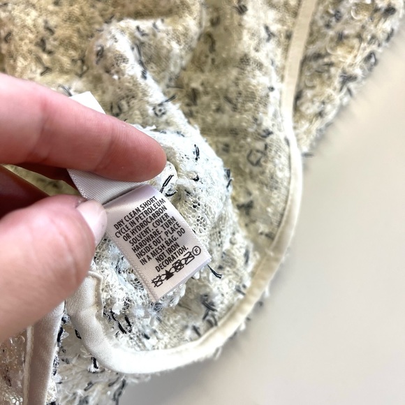 St. John Cream Boucle Knit Textured Sheer Shirt / Jacket sz 12 old money preppy - Picture 8 of 16